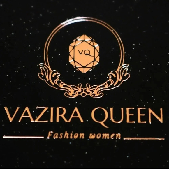 VQ Heart Brooch - Picture 5 of 5